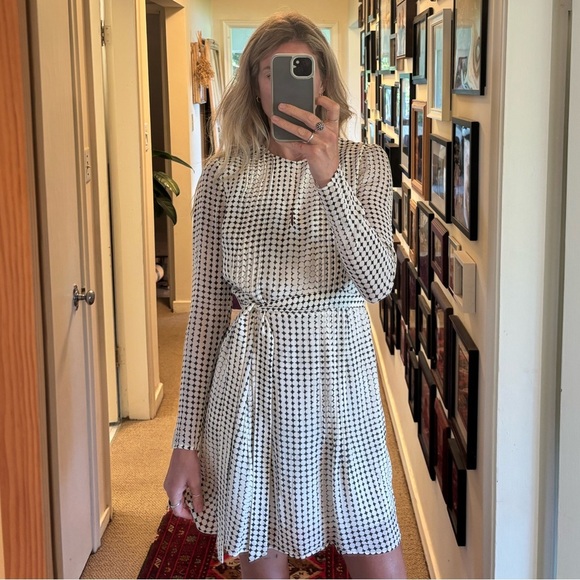 REISS Elissa White Black Spot Monochrome Long Sleeve Mini Fit Flare Tie Dress - Picture 3 of 17